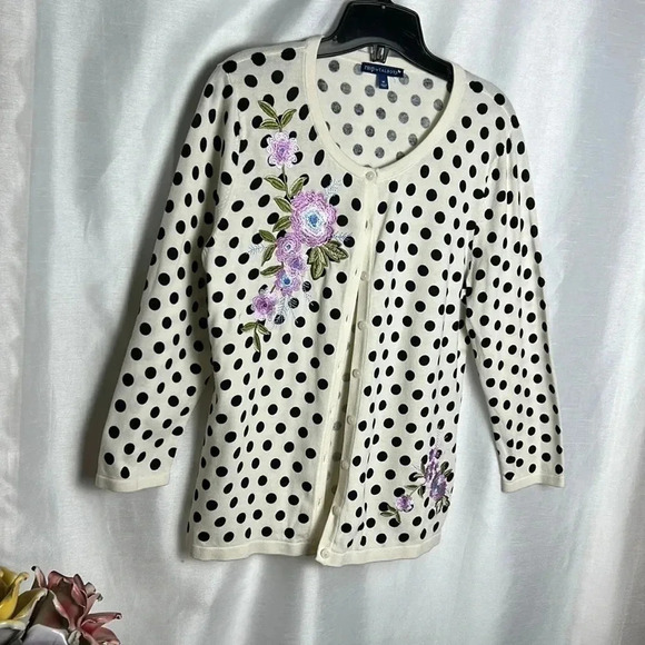 Talbots floral ,embroidered cardigan,polka dots,button,cottagecore,closet staple - Picture 4 of 11